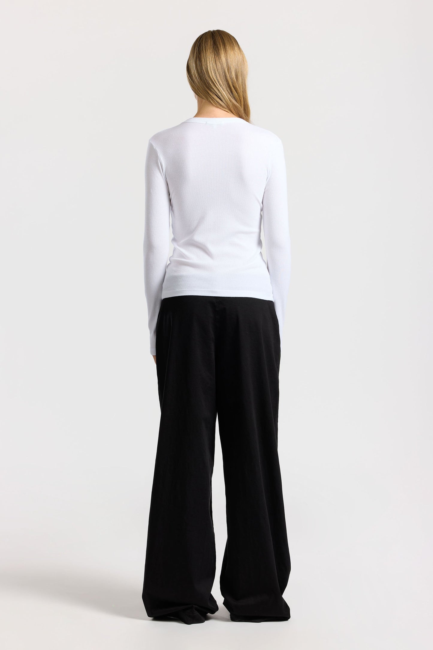 Women Verona U-Neck Shirt - COTTON CITIZEN