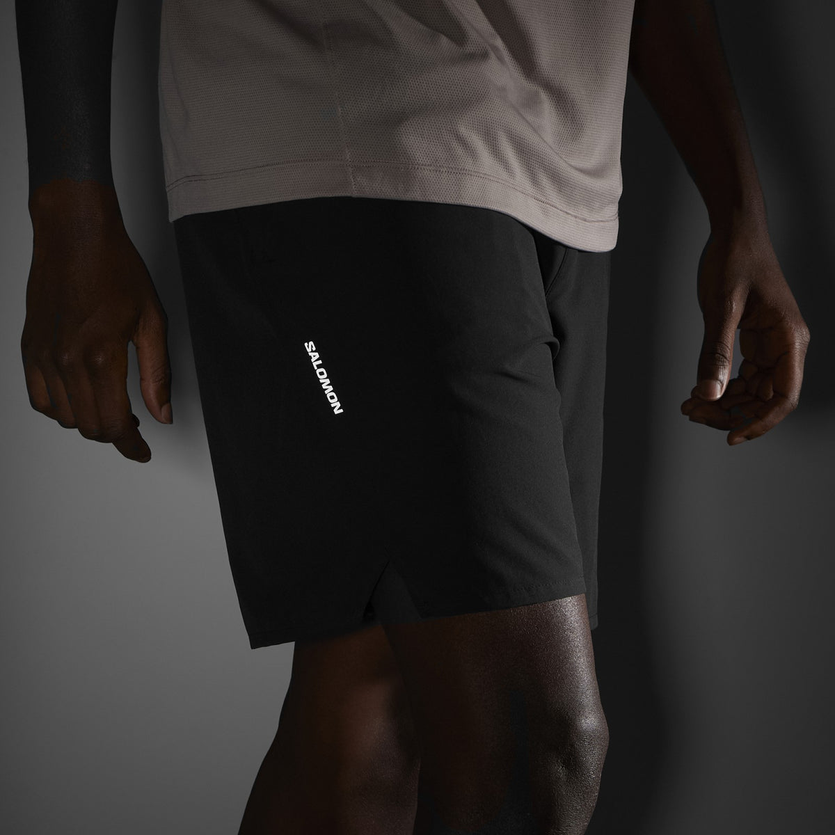Salomon SHAKEout CORE NO LINER 7" Men's Shorts