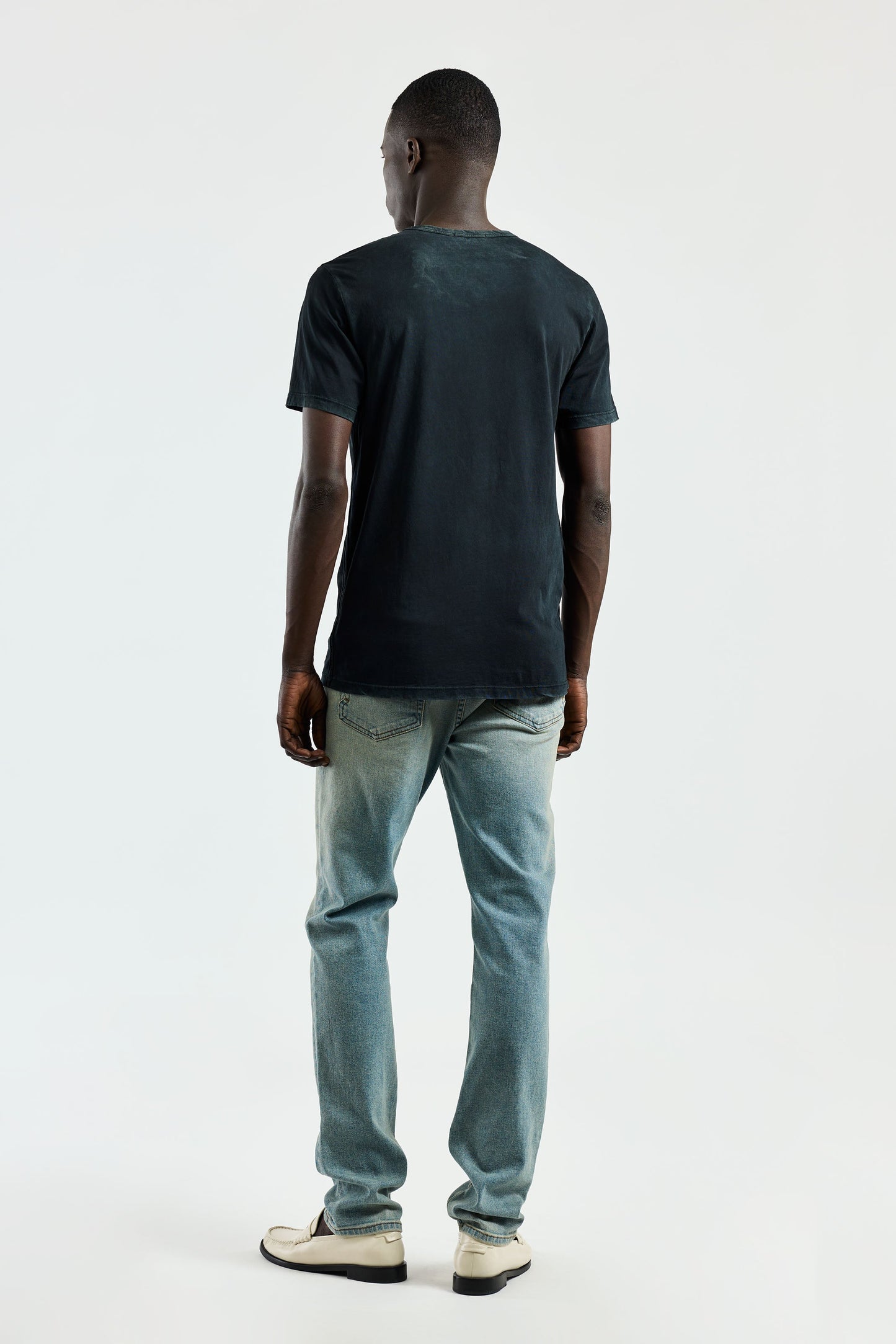 Men Classic V-Neck Tee - COTTON CITIZEN