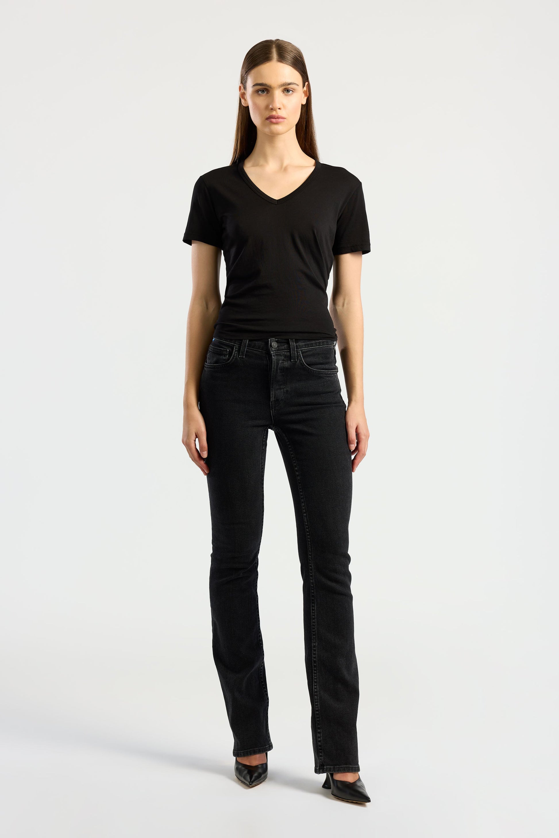 Women Standard V-Neck Tee - COTTON CITIZEN