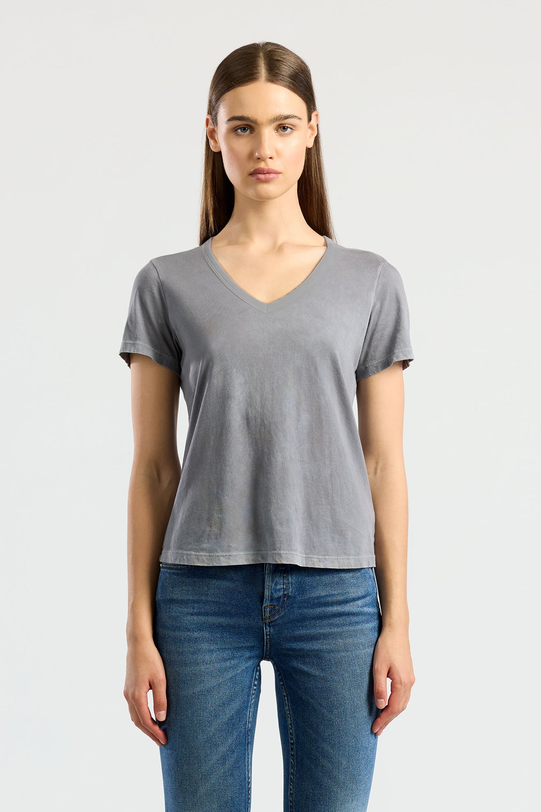 Women Standard V-Neck Tee - COTTON CITIZEN