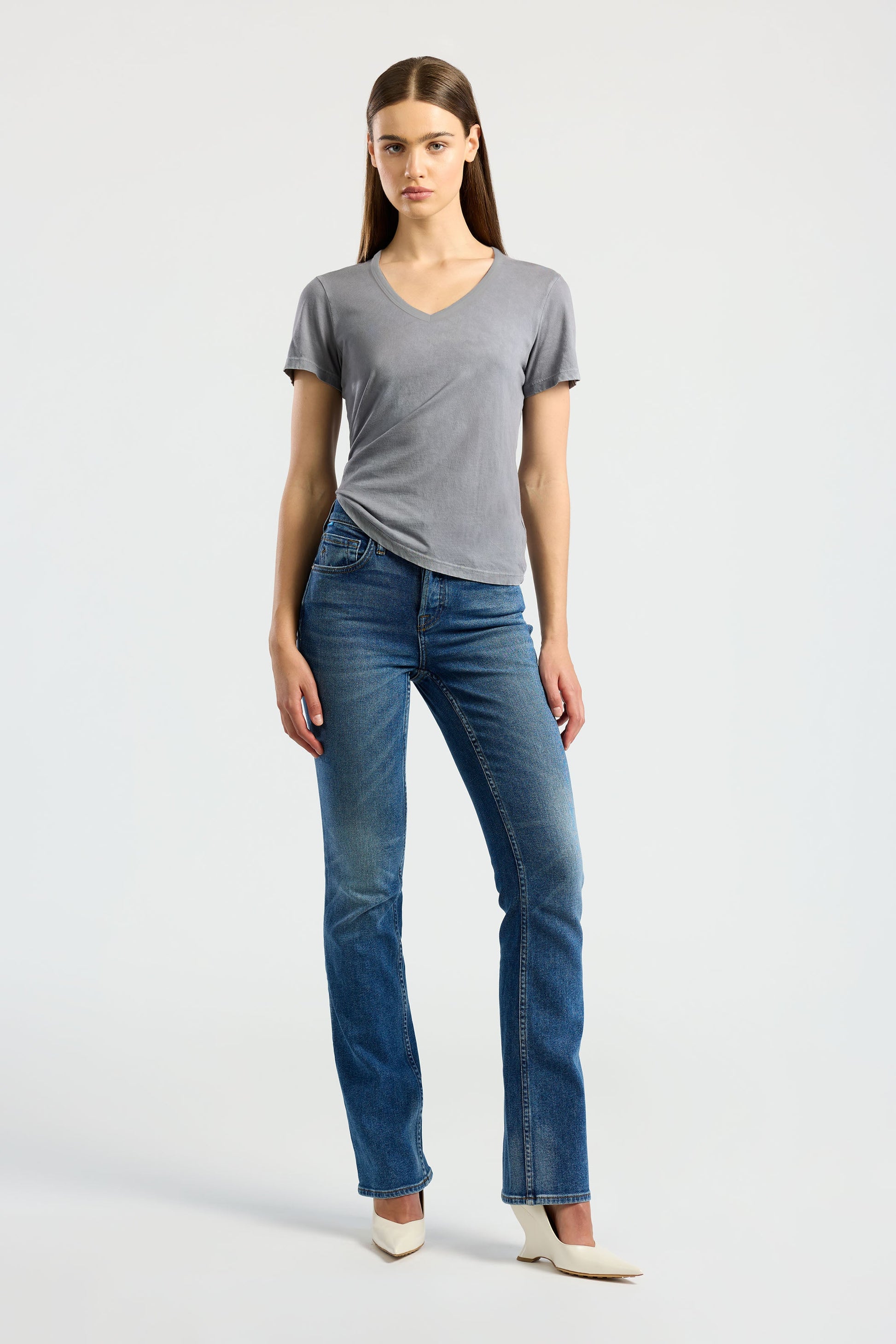 Women Standard V-Neck Tee - COTTON CITIZEN