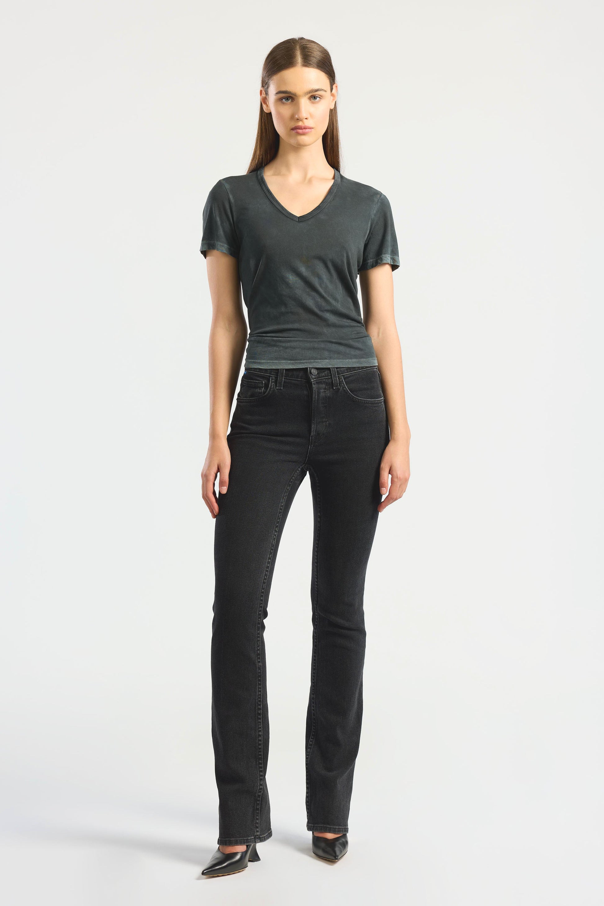 Women Standard V-Neck Tee - COTTON CITIZEN