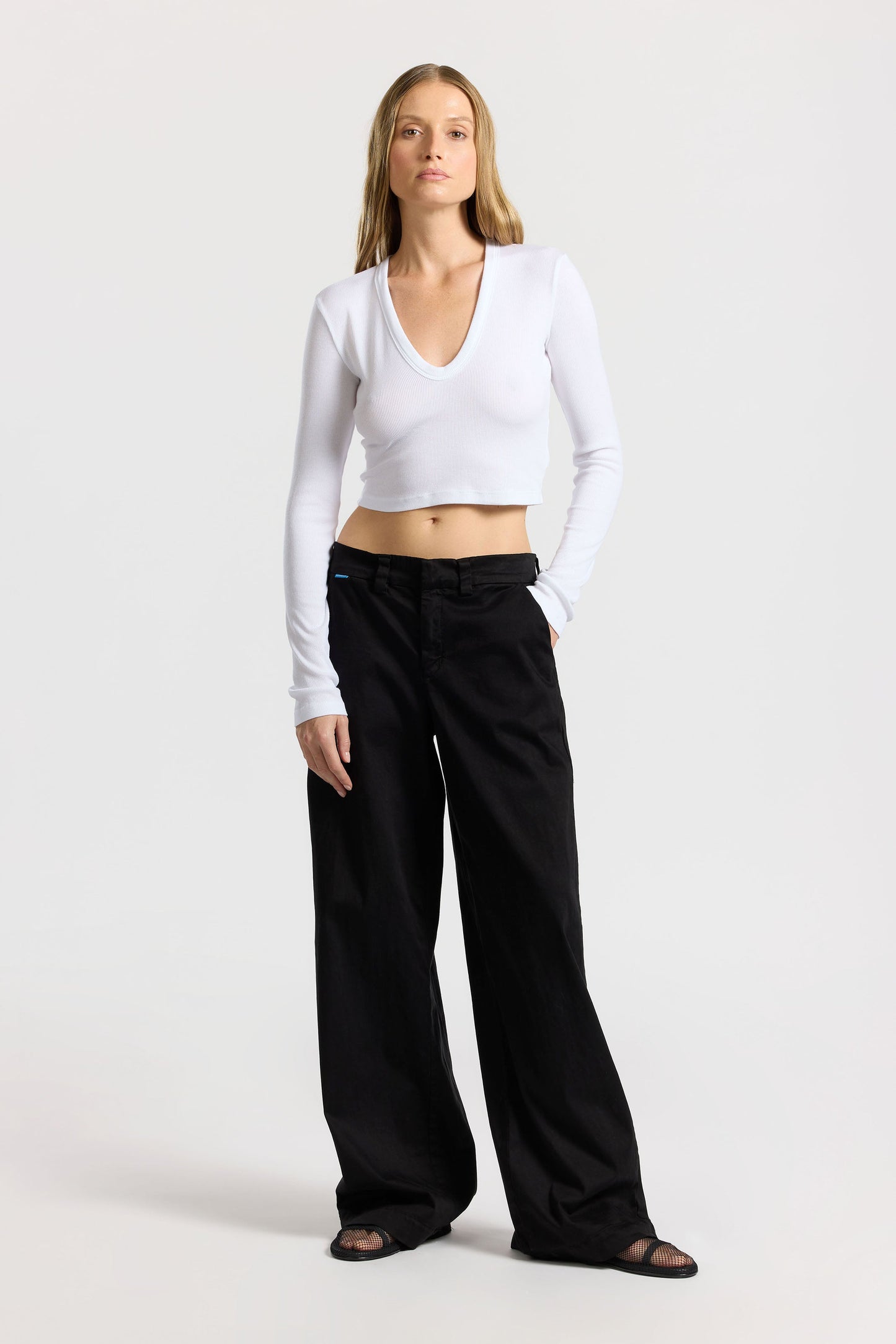 Women Verona Crop U-Neck Shirt - COTTON CITIZEN