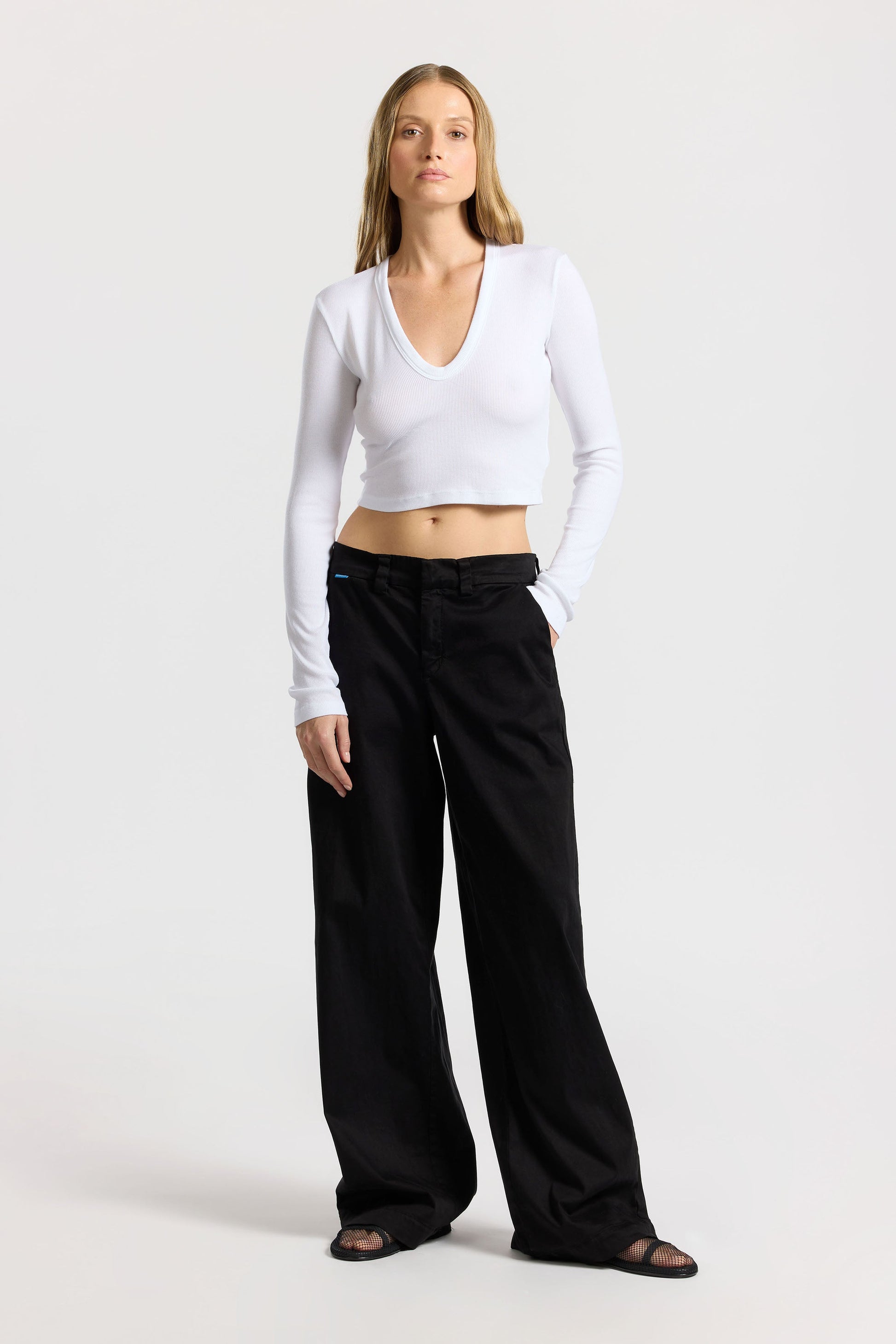 Women Verona Crop U-Neck Shirt - COTTON CITIZEN