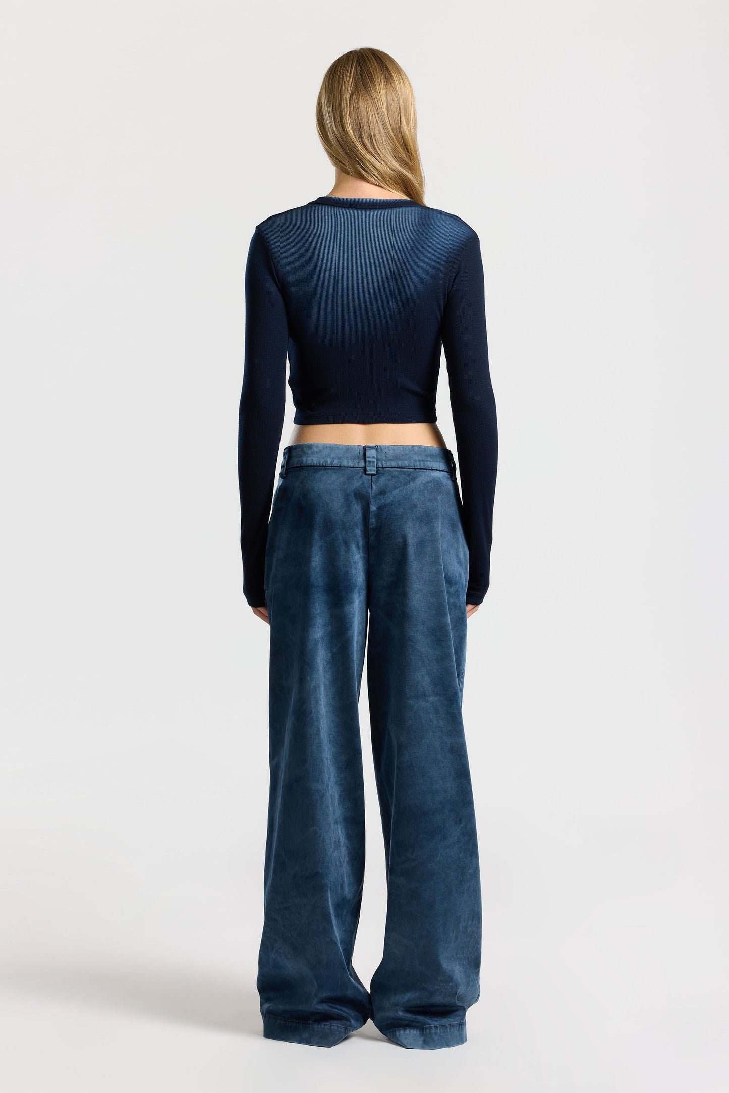 Women Verona Crop U-Neck Shirt - COTTON CITIZEN