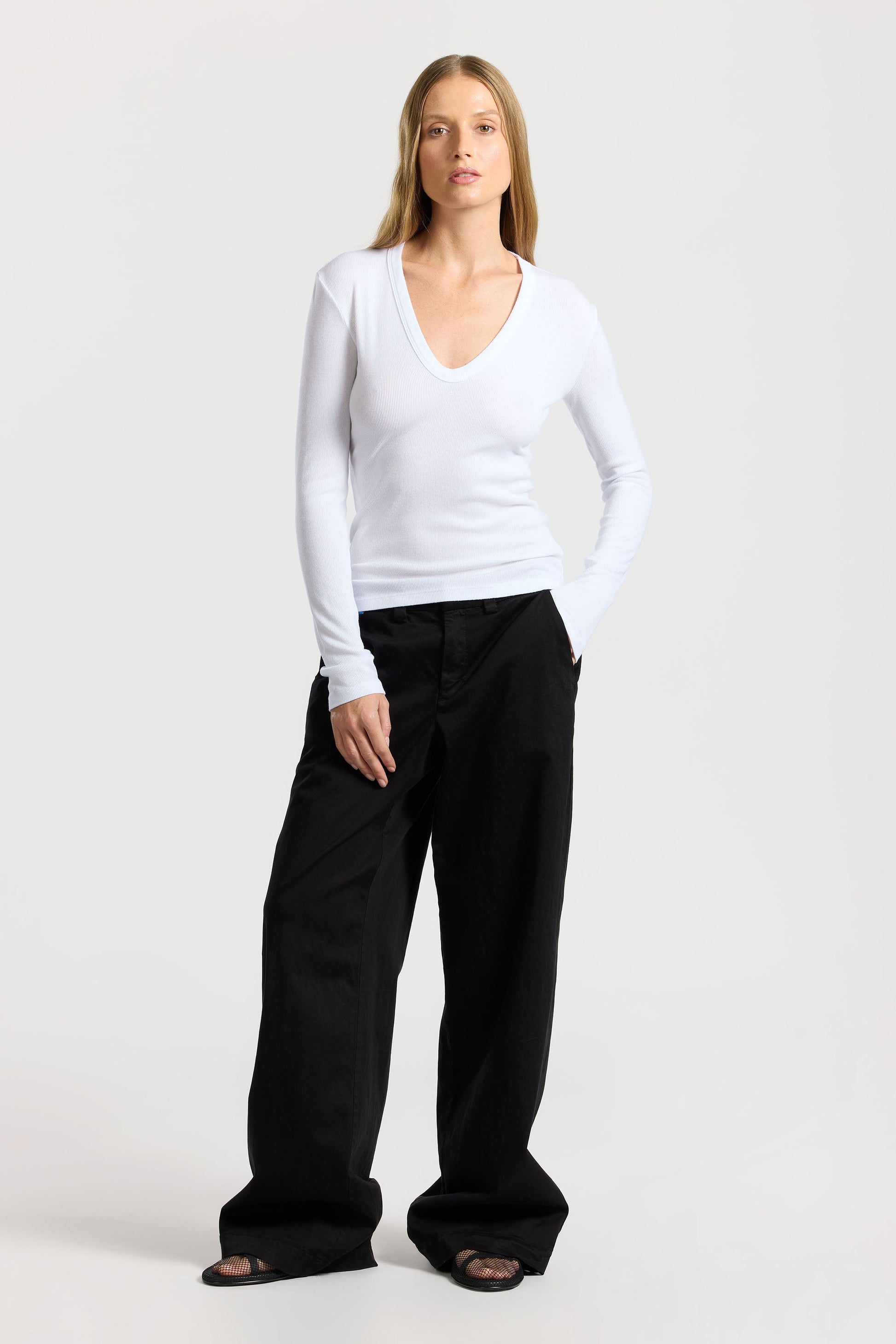 Women Verona U-Neck Shirt - COTTON CITIZEN
