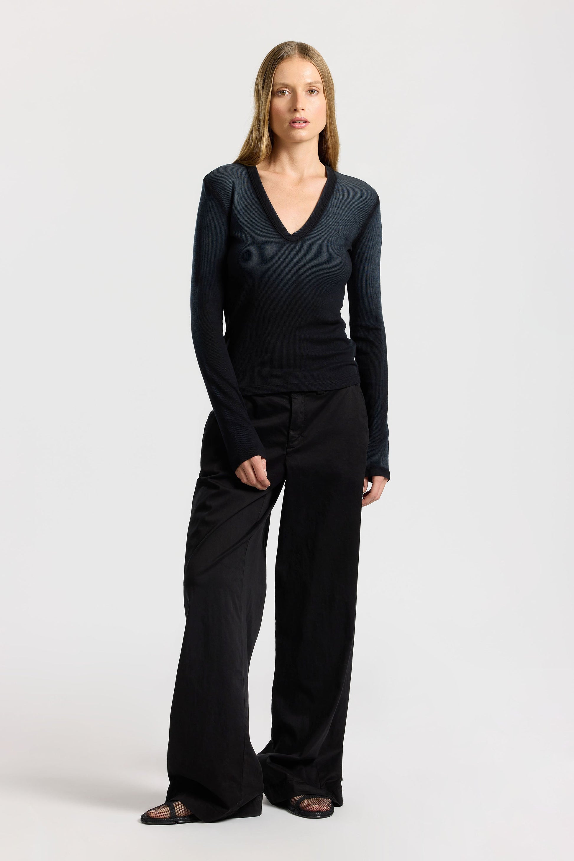 Women Verona U-Neck Shirt - COTTON CITIZEN